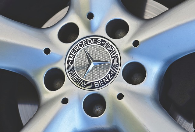 mercedez benz blockchain news